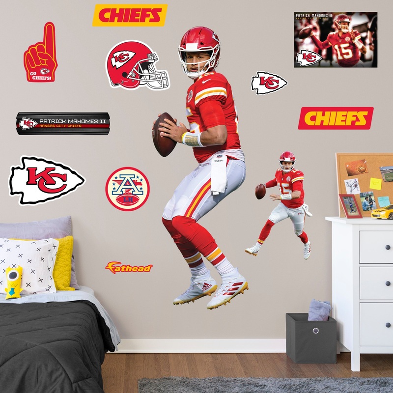 Patrick Mahomes II – RealBig Pocket Collection – Official NFL – Kansas City Chiefs – Reusable Vinyl Wall Decals