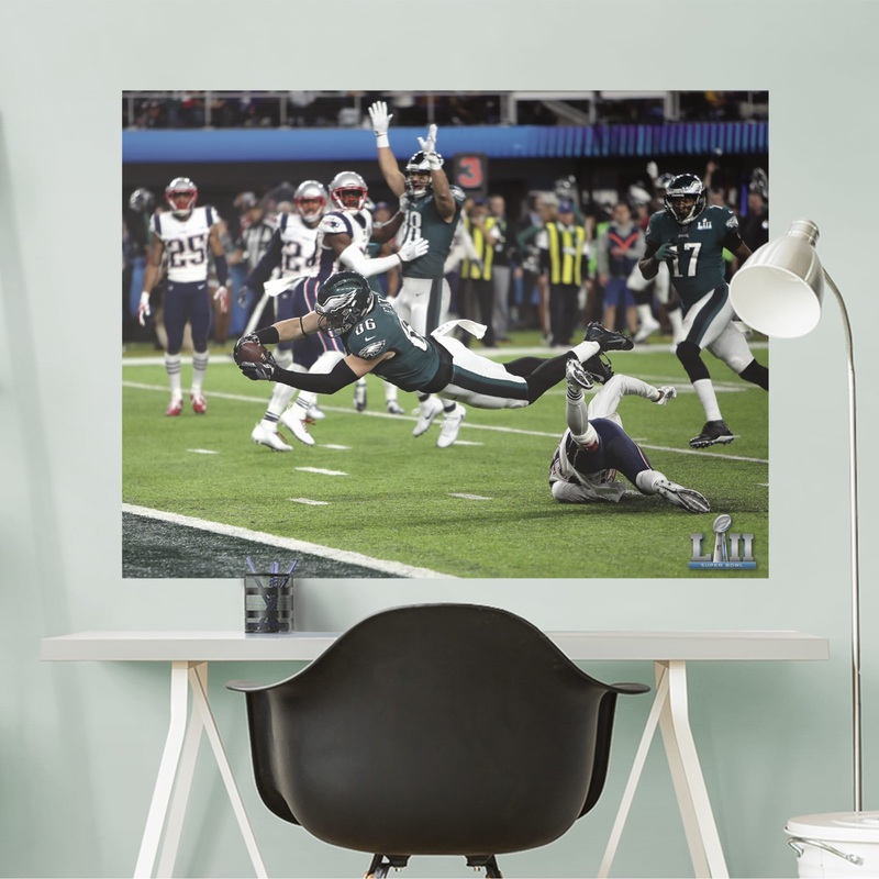 Zach Ertz – Super Bowl 52 Diving Touchdown – Peel & Stick Poster – Official NFL – Philadelphia Eagles – Reusable Vinyl Wall Decal