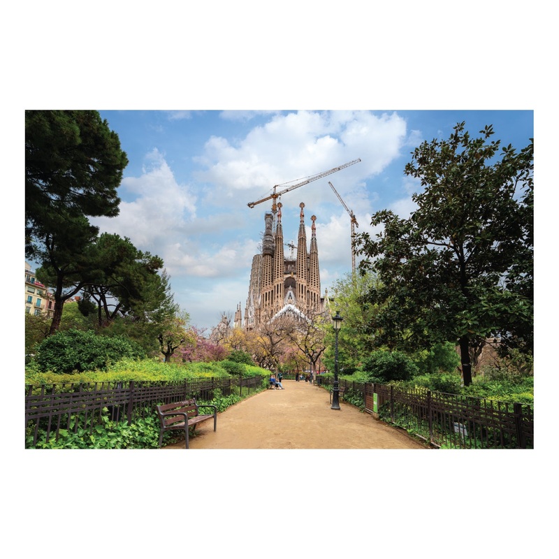 Popular Landmarks: Sagrada Familia Realistic Poster – Removable Adhesive Decal