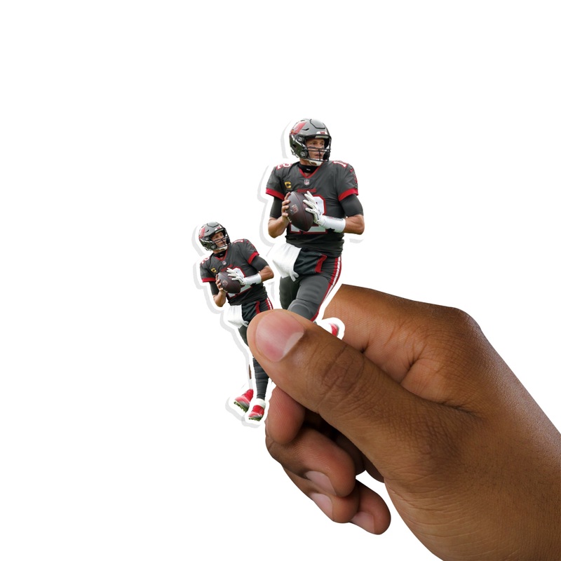Tom Brady – 5 Player Minis (Mixed Sizes) – Official NFL – Tampa Bay Buccaneers – Reusable Vinyl Decals