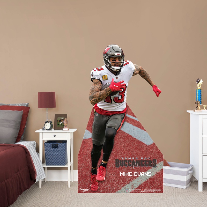 Mike Evans – Life-Size Stand Out – Official NFL – Tampa Bay Buccaneers – Foam Core Cutout