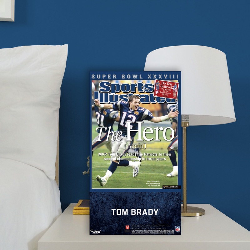 Tom Brady – February 2004 Super Bowl XXXVIII Championship Edition Sports Illustrated Cover – Mini Stand Out – Official NFL – New England Patriots – Cardstock Cutout