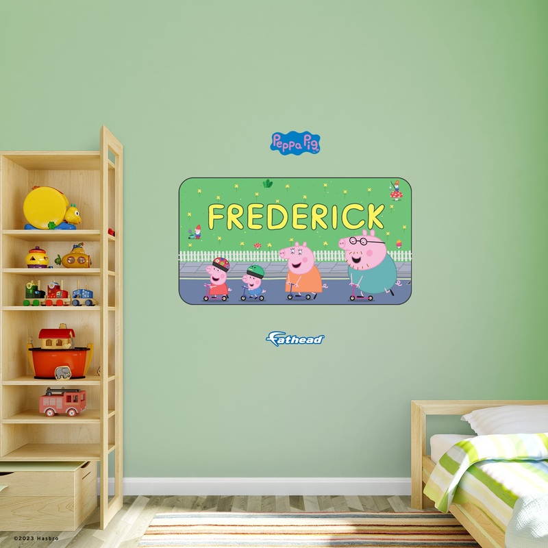 Peppa Pig – Peppa, George, Daddy Skating Graphic – With Personalized Name – Official Hasbro – Vinyl Transfer Decals
