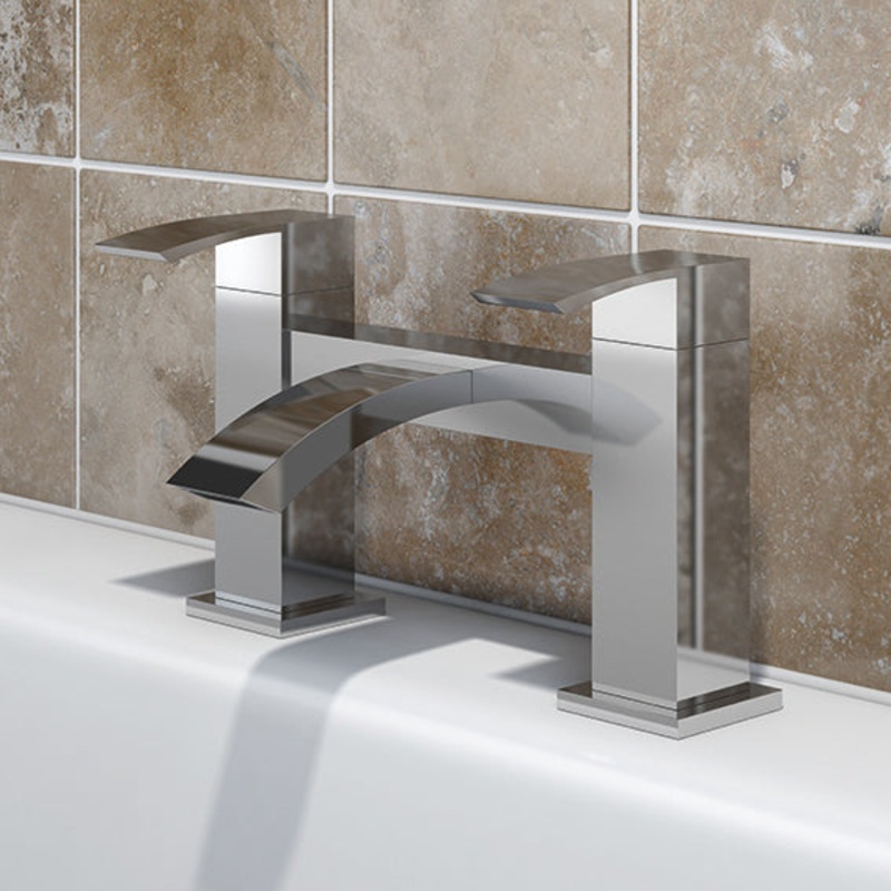SP Aero Bath Filler Tap W: 229mm H: 141mm D: 141mm