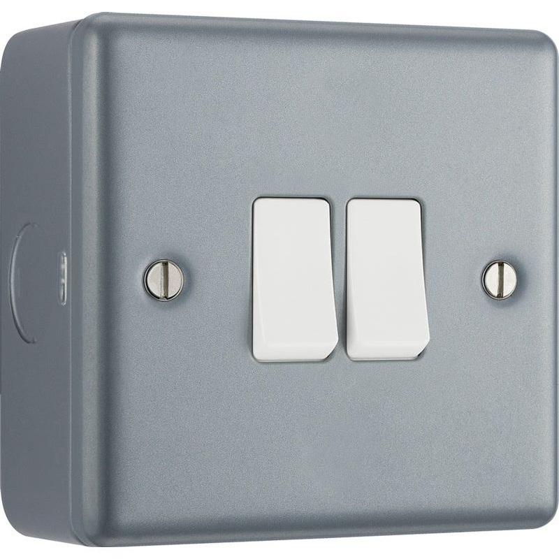 Masterplug Metal Clad Double Socket 16a x 2 Way 20a