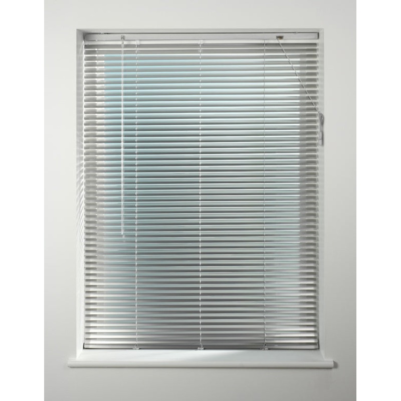 Universal Aluminium Venetian Blind  90cm